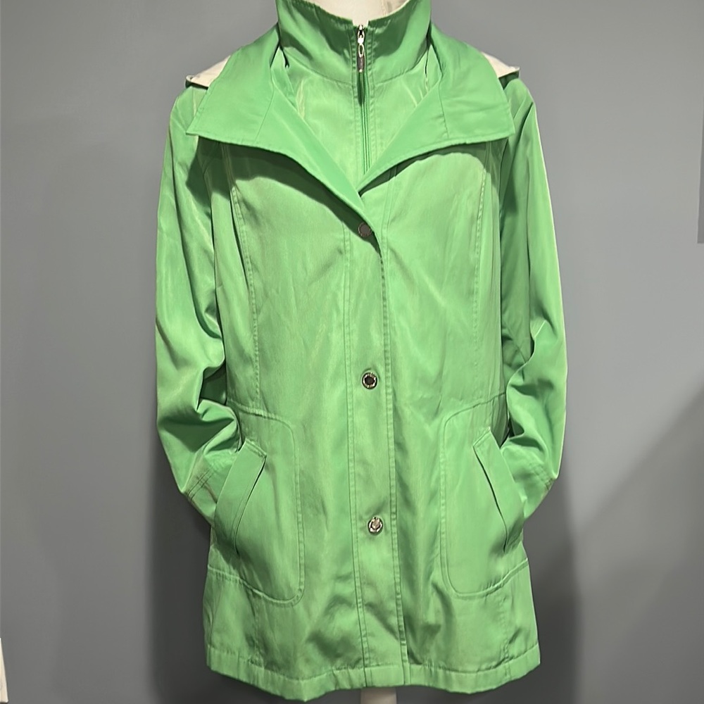 CROFT&BARROW Stunning Lightweight “Algae” Green Raincoat Removable Hood, XXL